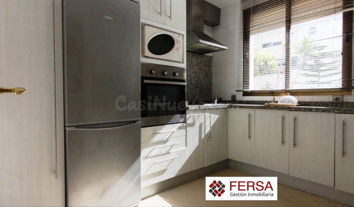 VIVIENDA EN ALQUILER EN PRIMERA LINEA DE PLAYA CON VISTAS AL - foto 3