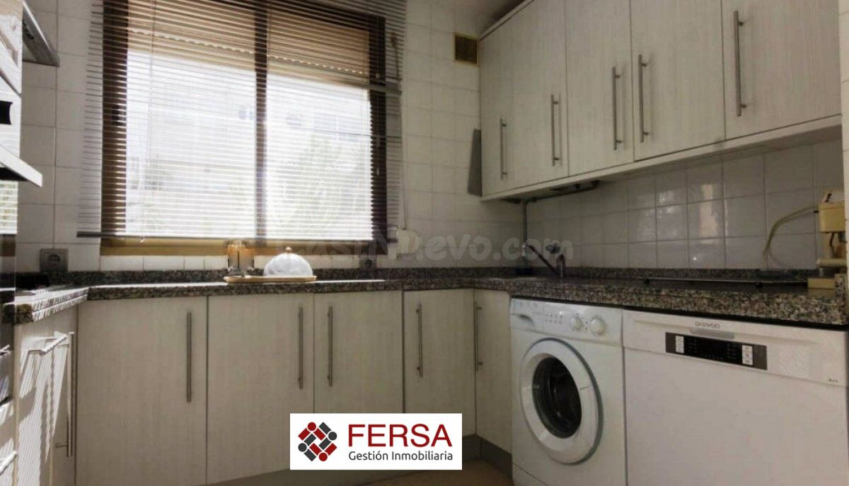 VIVIENDA EN ALQUILER EN PRIMERA LINEA DE PLAYA CON VISTAS AL - foto 4