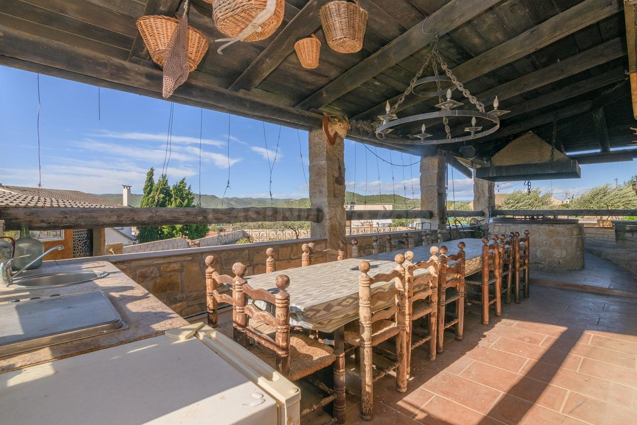 Canet de Fals: casa de piedra en planta baja con amplio porc - foto 4