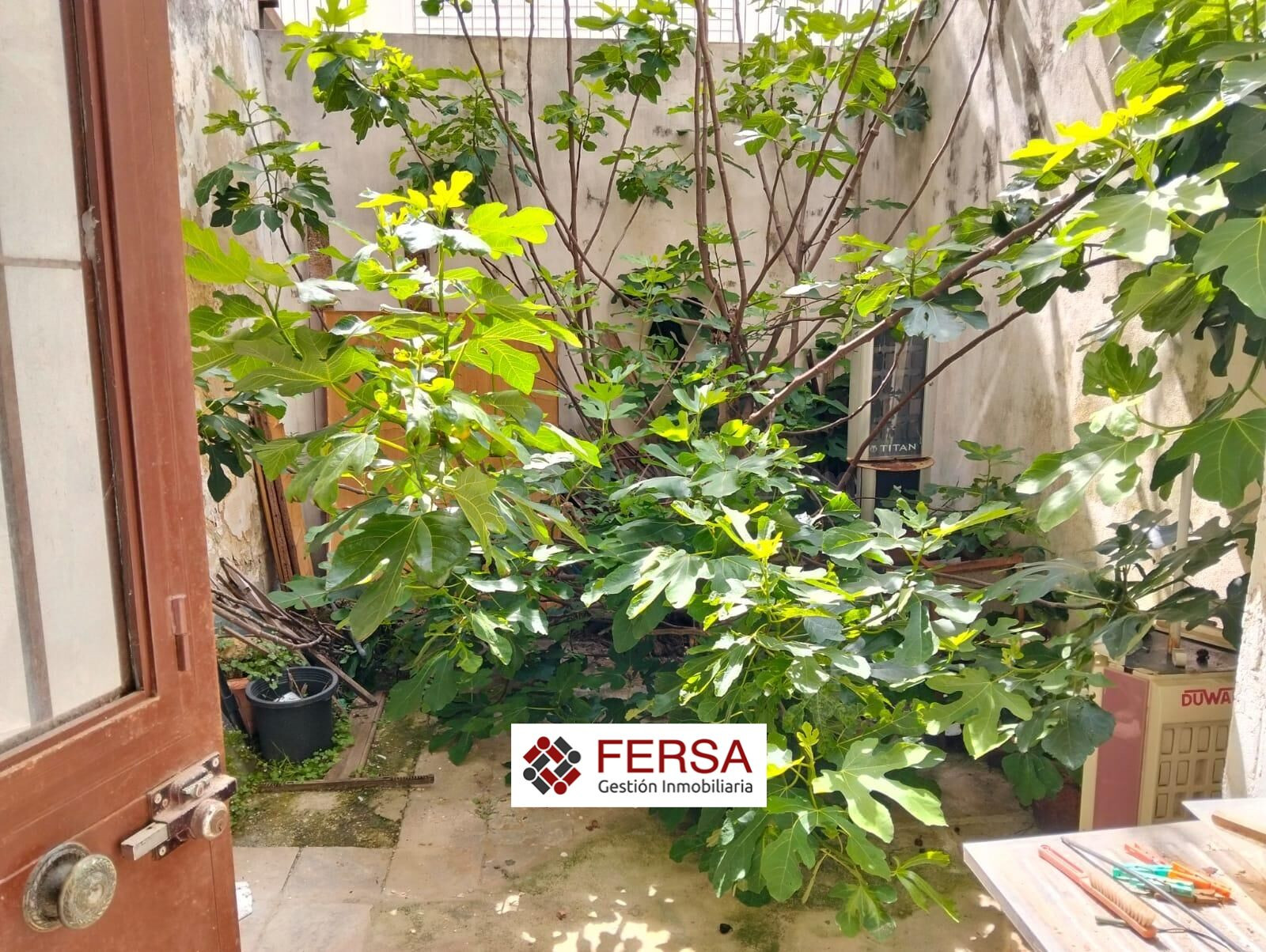 Local en venta-posibilidad de hacer un LOFT con patio traser