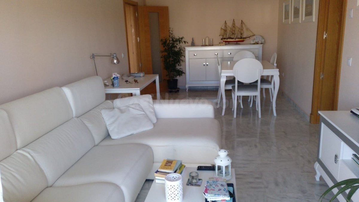 Se alquila magnífico piso en Puerto Real zona Casines - foto 3