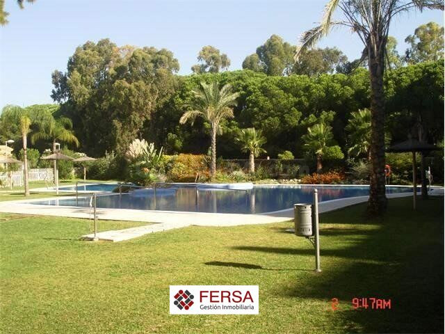 PRECIOSO APARTAMENTO EN EL ANCLA, MUY PRÓXIMO A LA PLAYA - foto 2