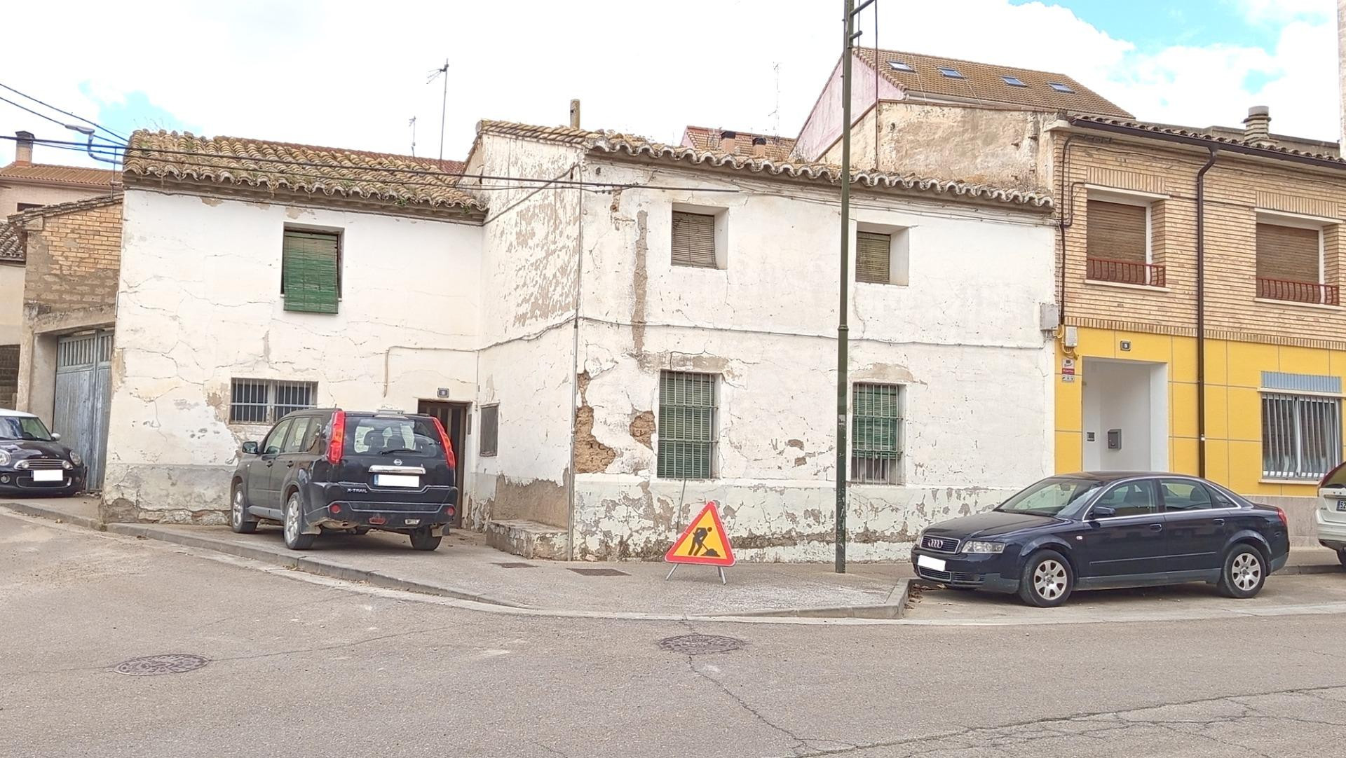 Casa para rehabilitación integral en Villanueva de Gállego. - foto 3