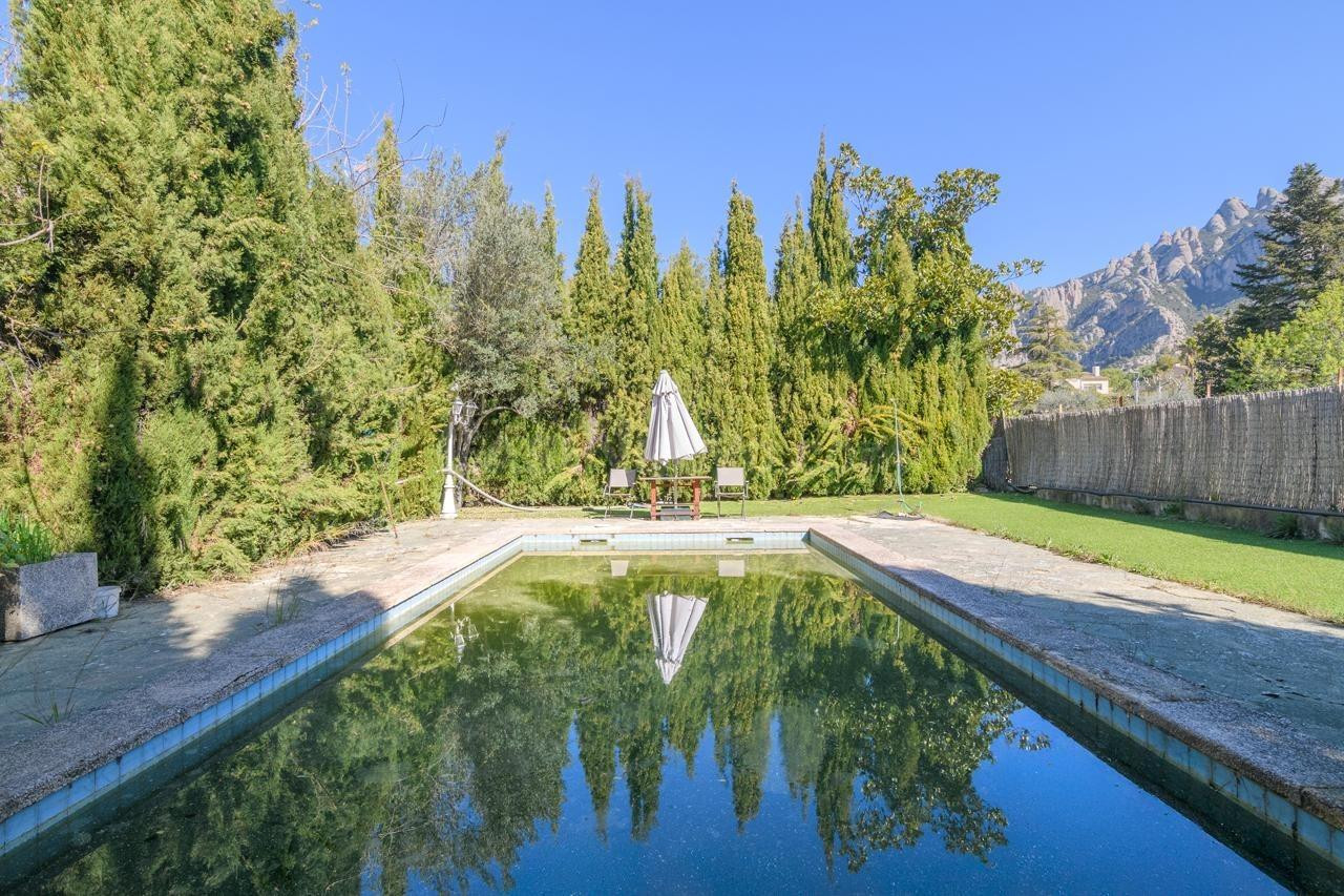 CASA DE 1774 m2 DE PARCELA, PISCINA Y PISTA DE TENIS EN VENT