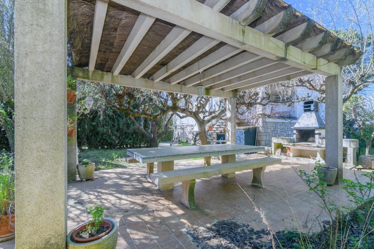 CASA DE 1774 m2 DE PARCELA, PISCINA Y PISTA DE TENIS EN VENT - foto 3