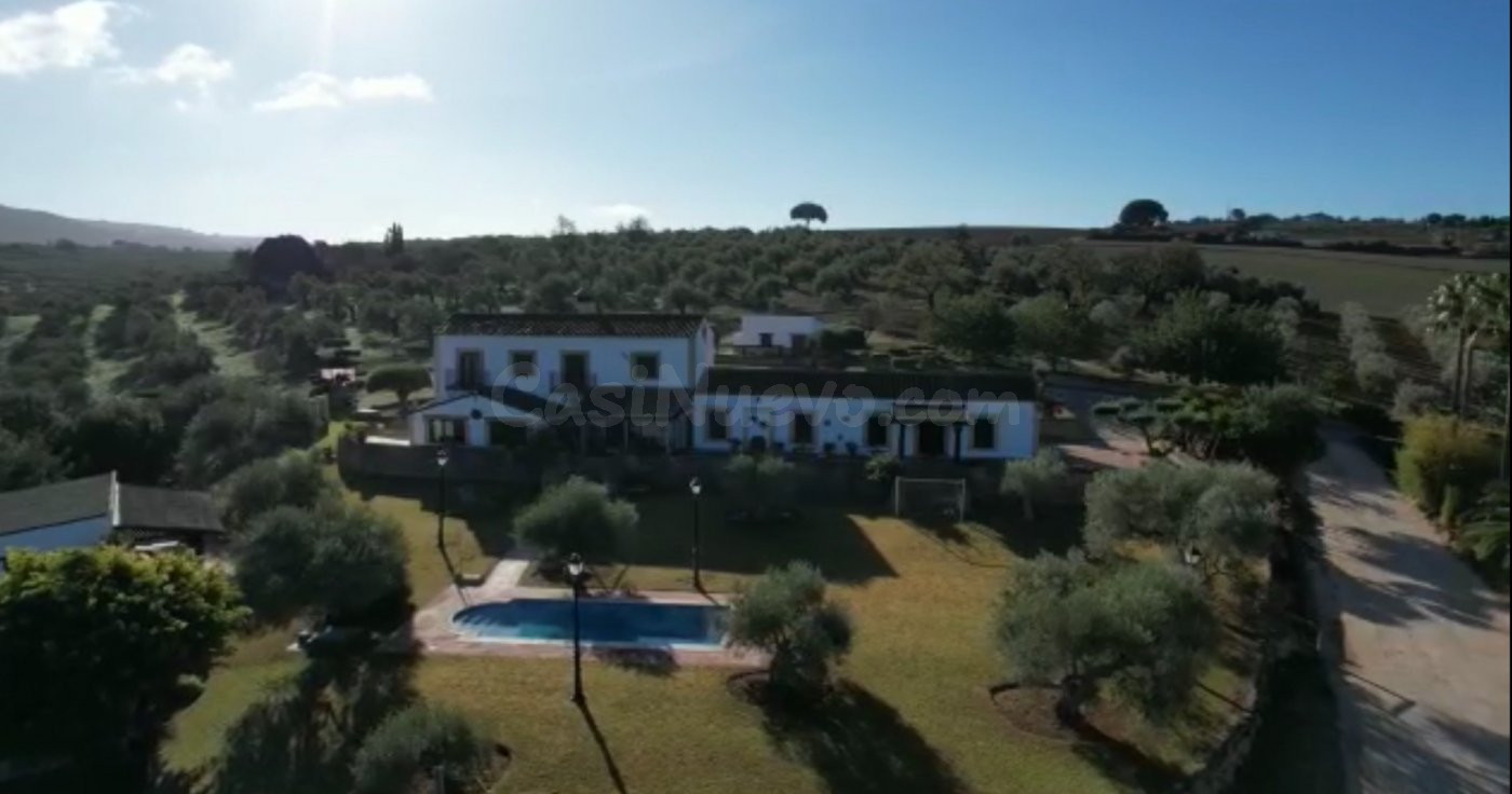 FANTASTICO CORTIJO EN ARCOS DE LA FRONTERA