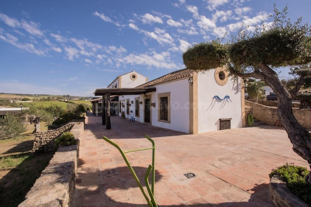 FANTASTICO CORTIJO EN ARCOS DE LA FRONTERA - foto 5