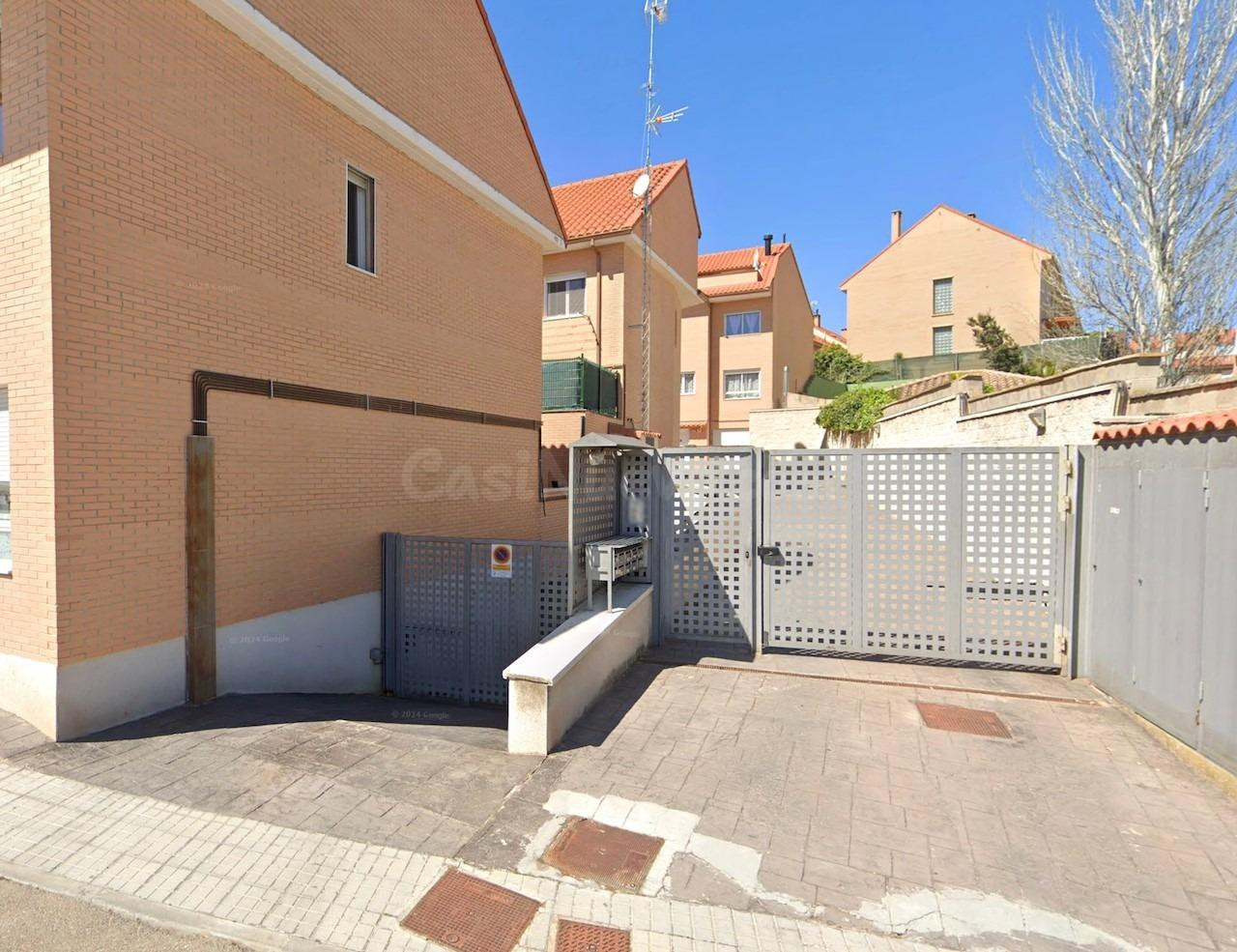 Adosado en venta en C/ Italia, 4. María de Huerva. ACTIVO SI