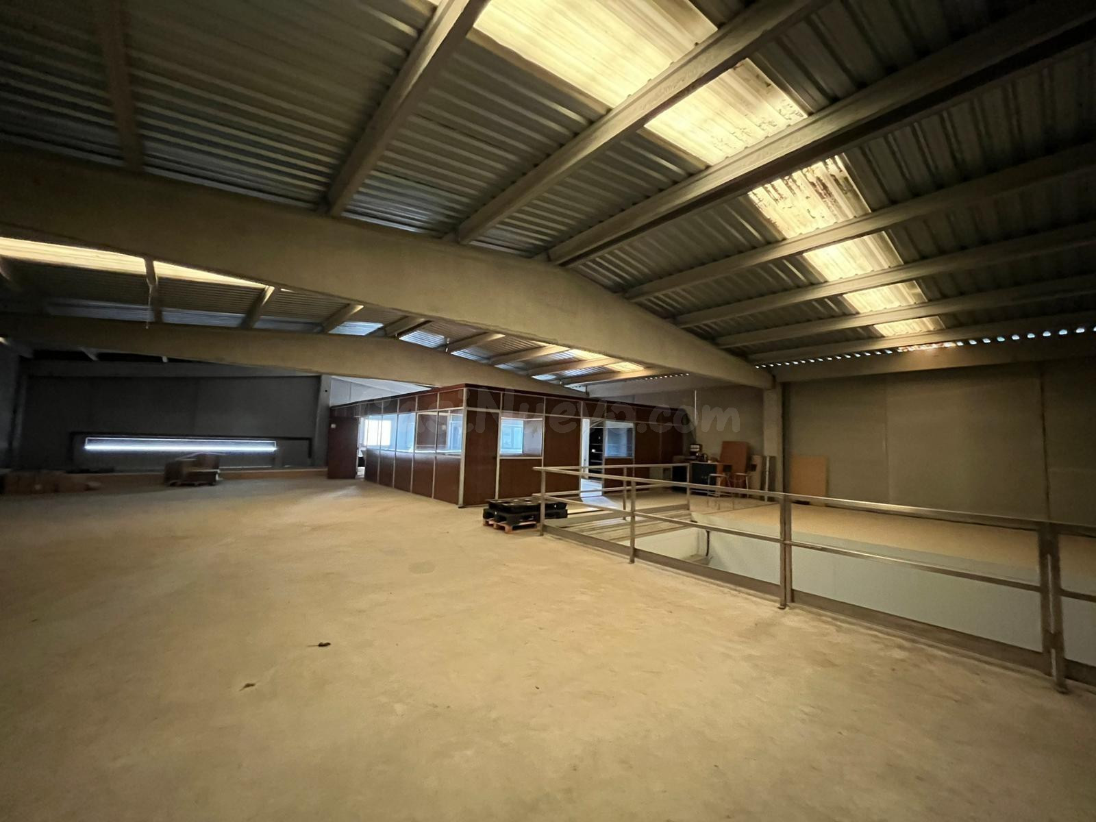 NAVE INDUSTRIAL EN ALQUILER EN ARTÉS – 600 m2 (FRIGORÍFICA) - foto 3