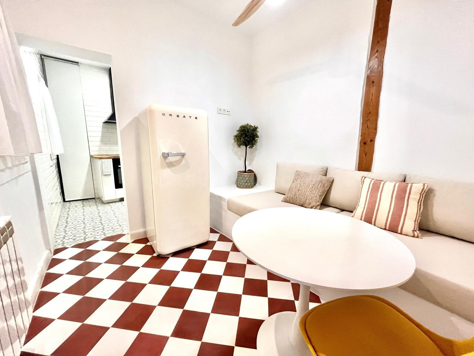 Piso 2 habitaciones 87m² en alquiler - Centro