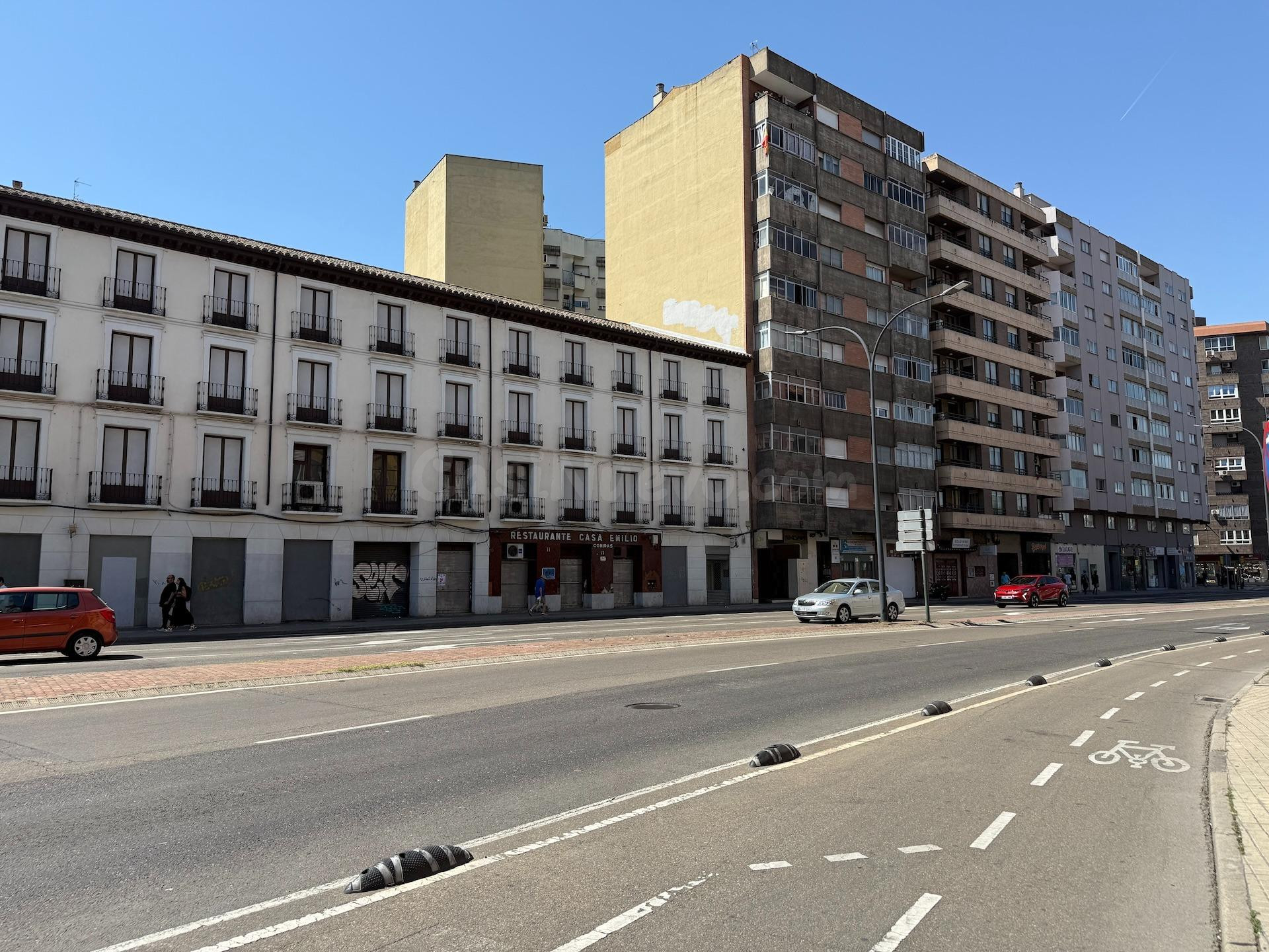 Local comercial en venta en Calle Borao. Zaragoza
