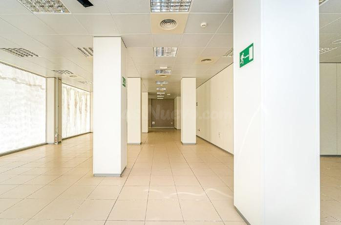 Local comercial 418m² en alquiler - Gran avenida - foto 4