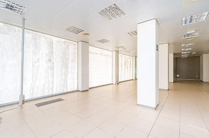 Local comercial 418m² en alquiler - Gran avenida - foto 5