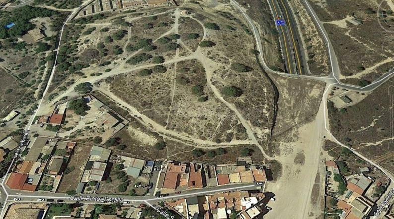 Parcela urbana de 840 m2 para uso residencial en Sant Joan d - foto 2