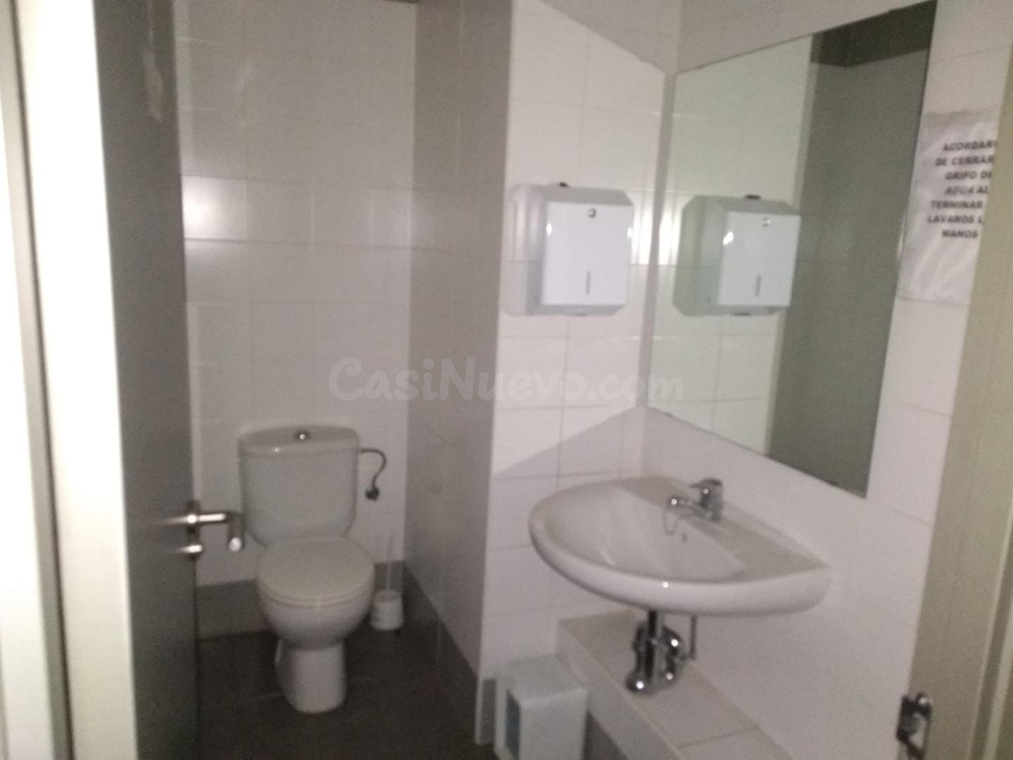 Local comercial 146m² en venta - Garbinet-Parque de las Aven - foto 3