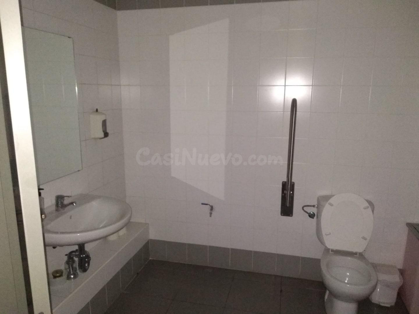 Local comercial 146m² en venta - Garbinet-Parque de las Aven - foto 4