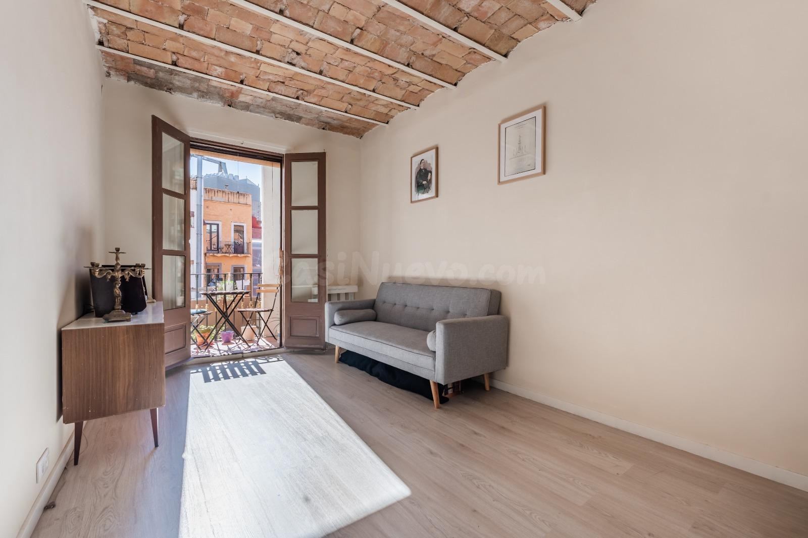 Piso totalmente reformado en venta junto a La Boquería – Bar - foto 2