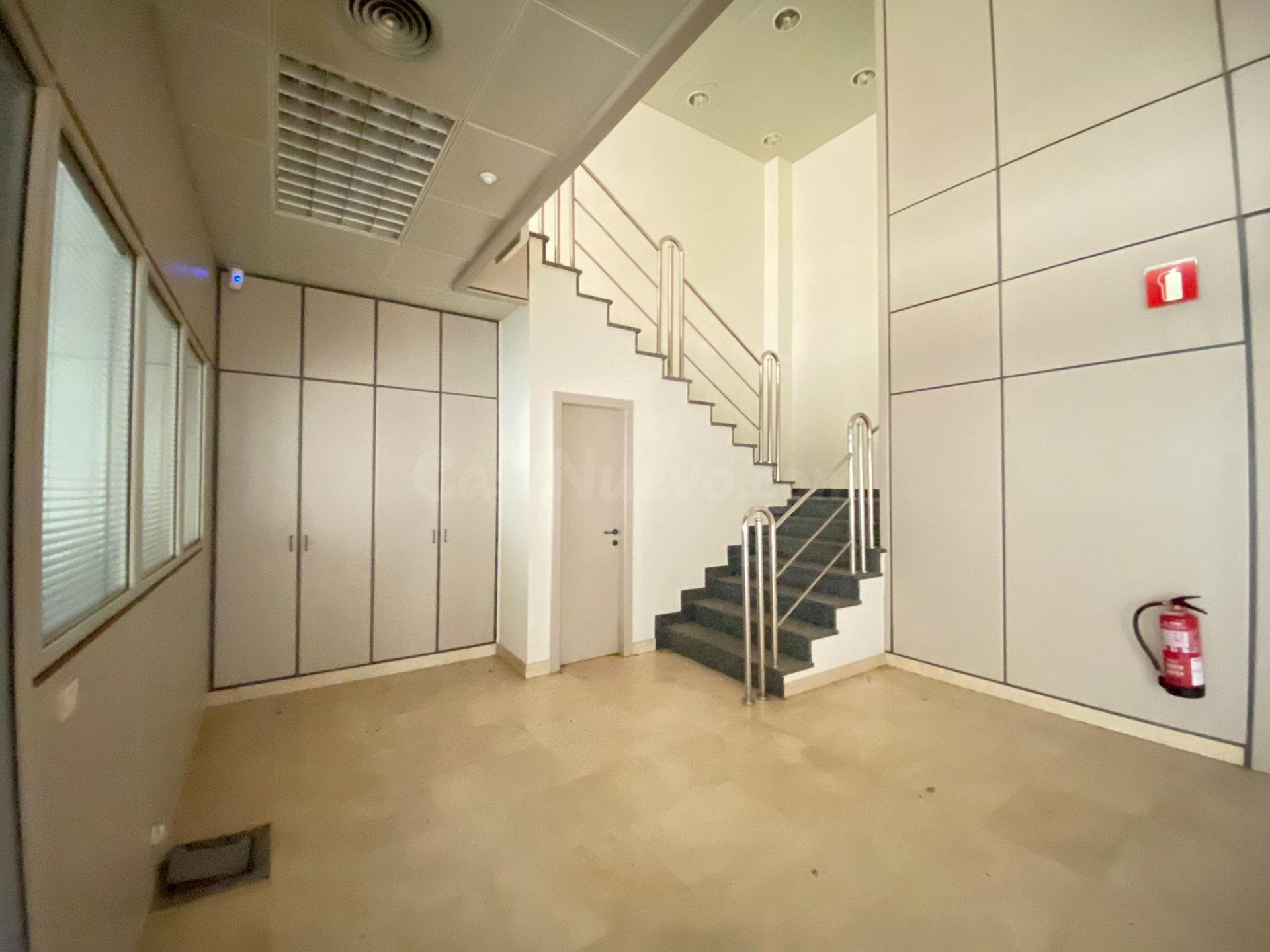 Local comercial en venta en Alicante – 256 m2 - foto 2