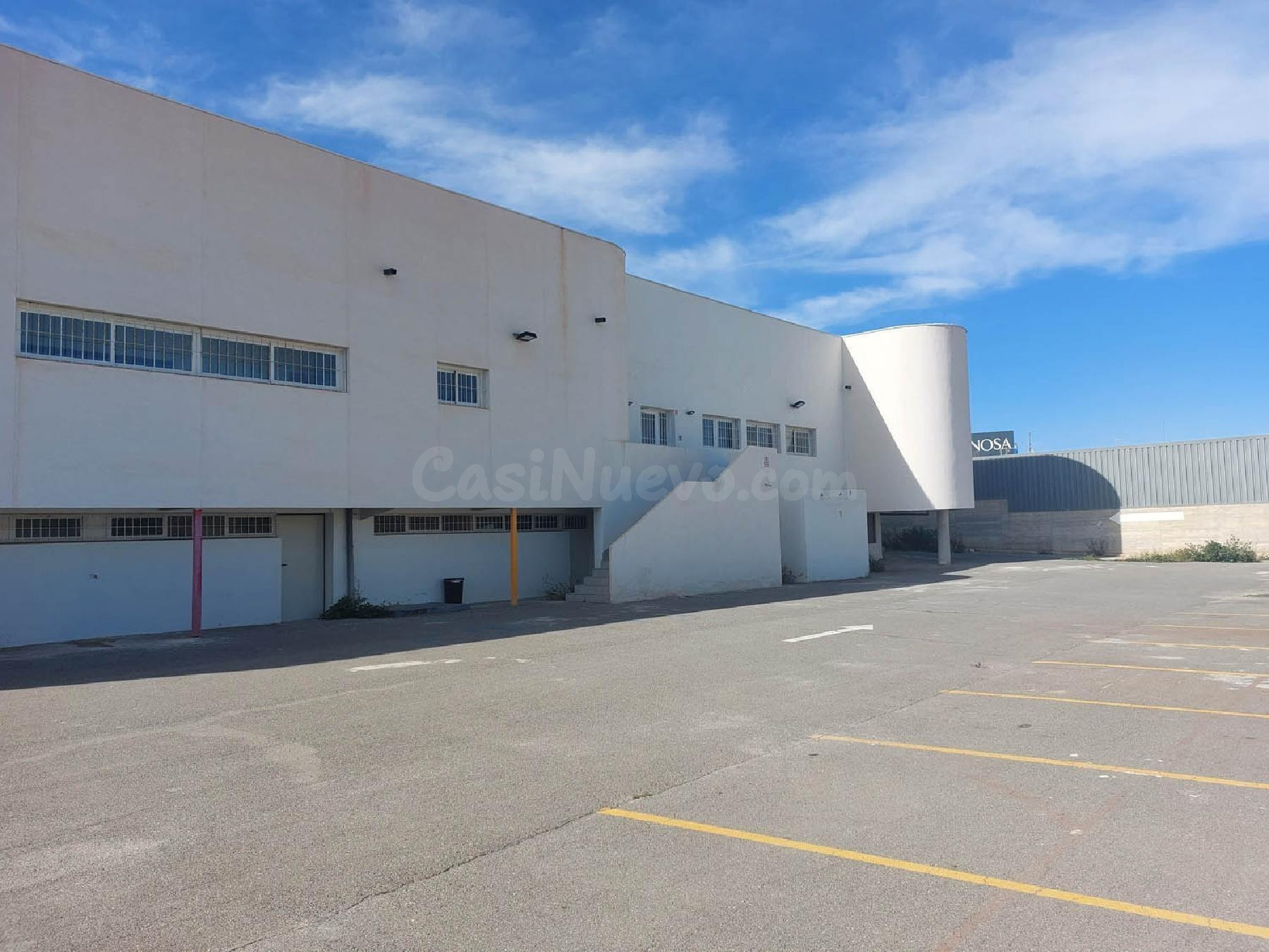 Amplio local comercial en Sant Joan d’Alacant – Ideal para g - foto 5