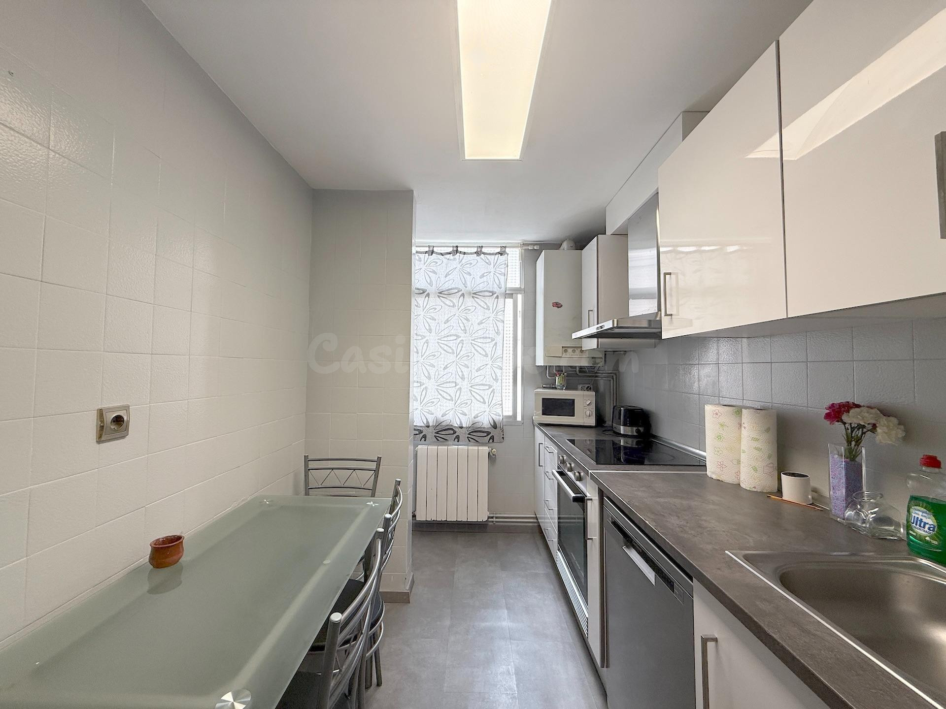 Piso en venta en Calle La Paz, Zaragoza - foto 2