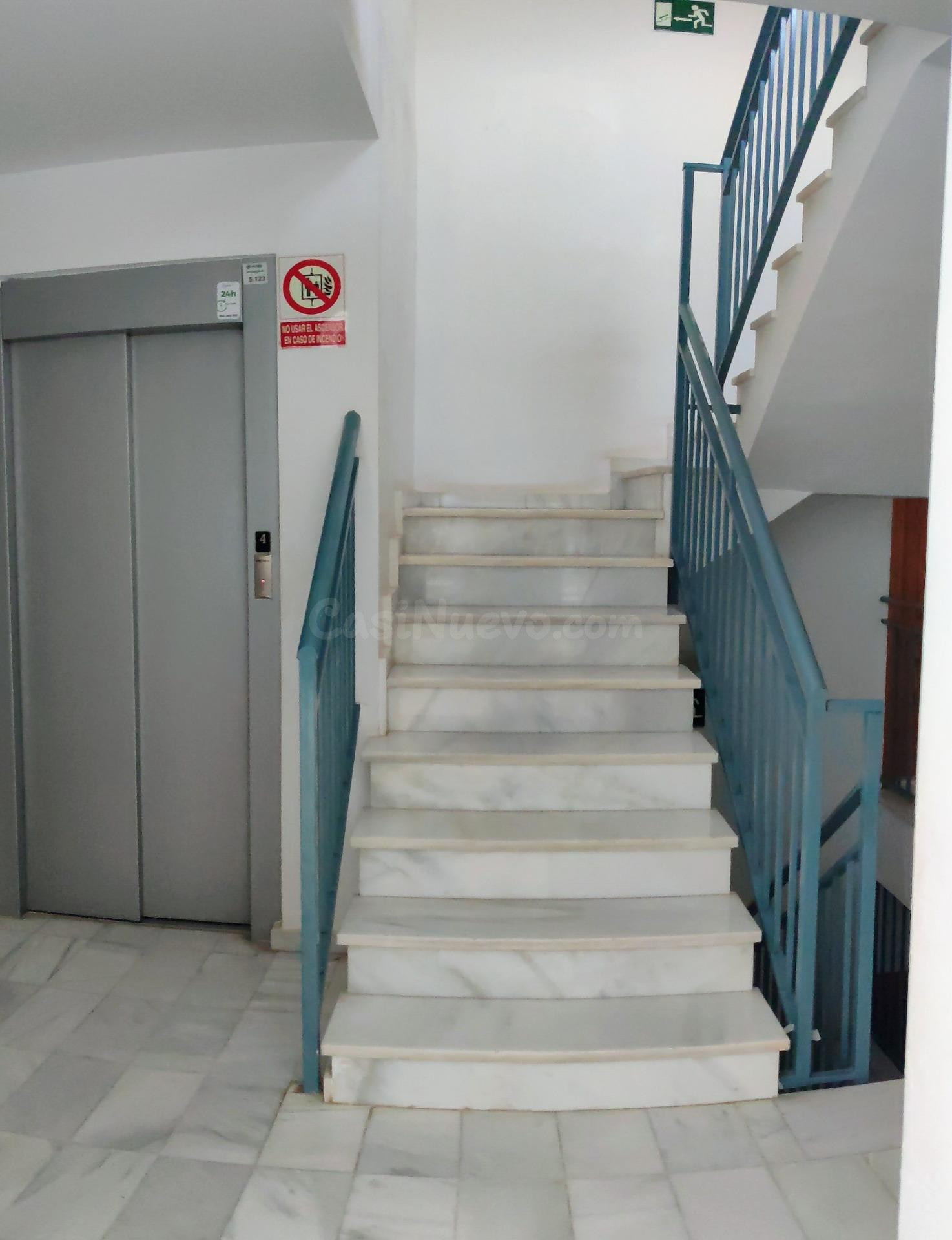 PISO DE 3 DORMITORIO, 1 BAÑO CON ASCENSOR, TOTALMENTE AMUEBL - foto 3