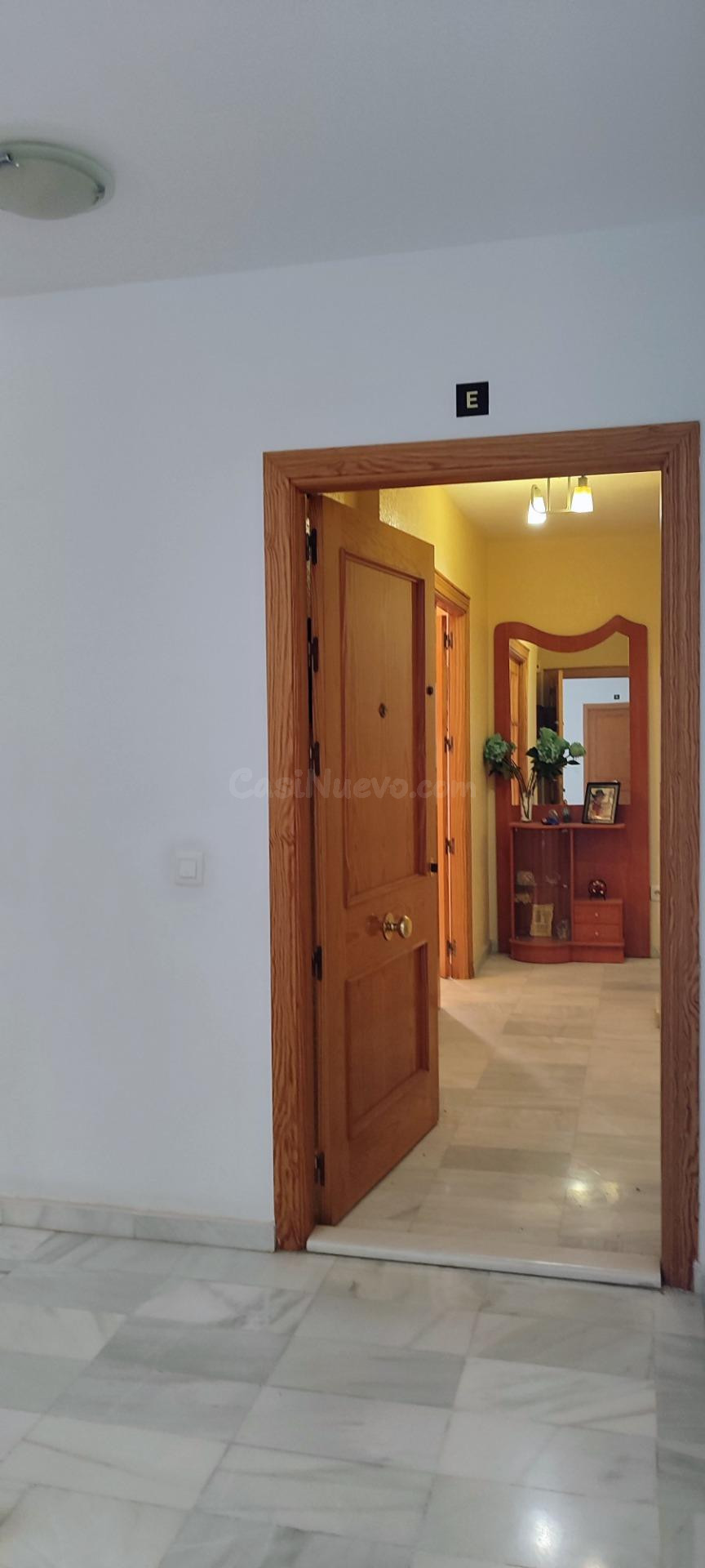 PISO DE 3 DORMITORIO, 1 BAÑO CON ASCENSOR, TOTALMENTE AMUEBL - foto 4