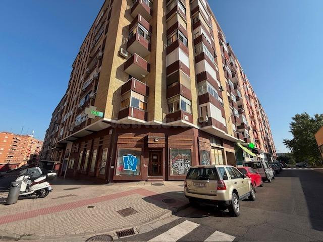 Piso en venta en Plaza Canal Imperial, Cuéllar. Zaragoza