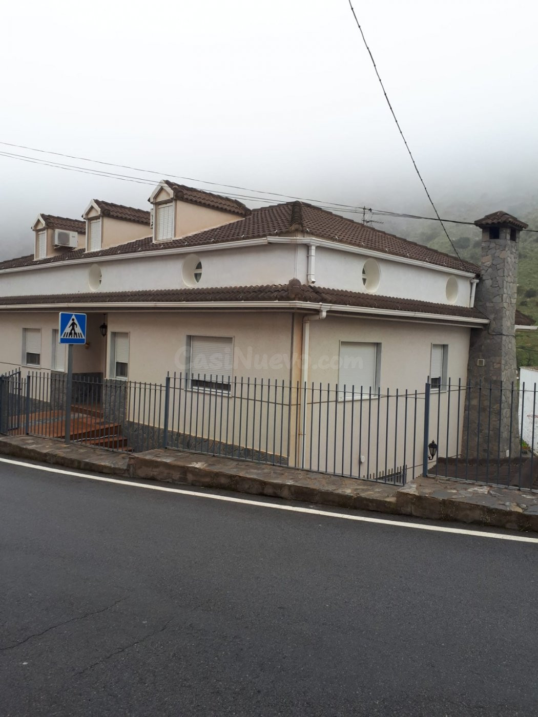 Casa familiar en Sierro , Almería.