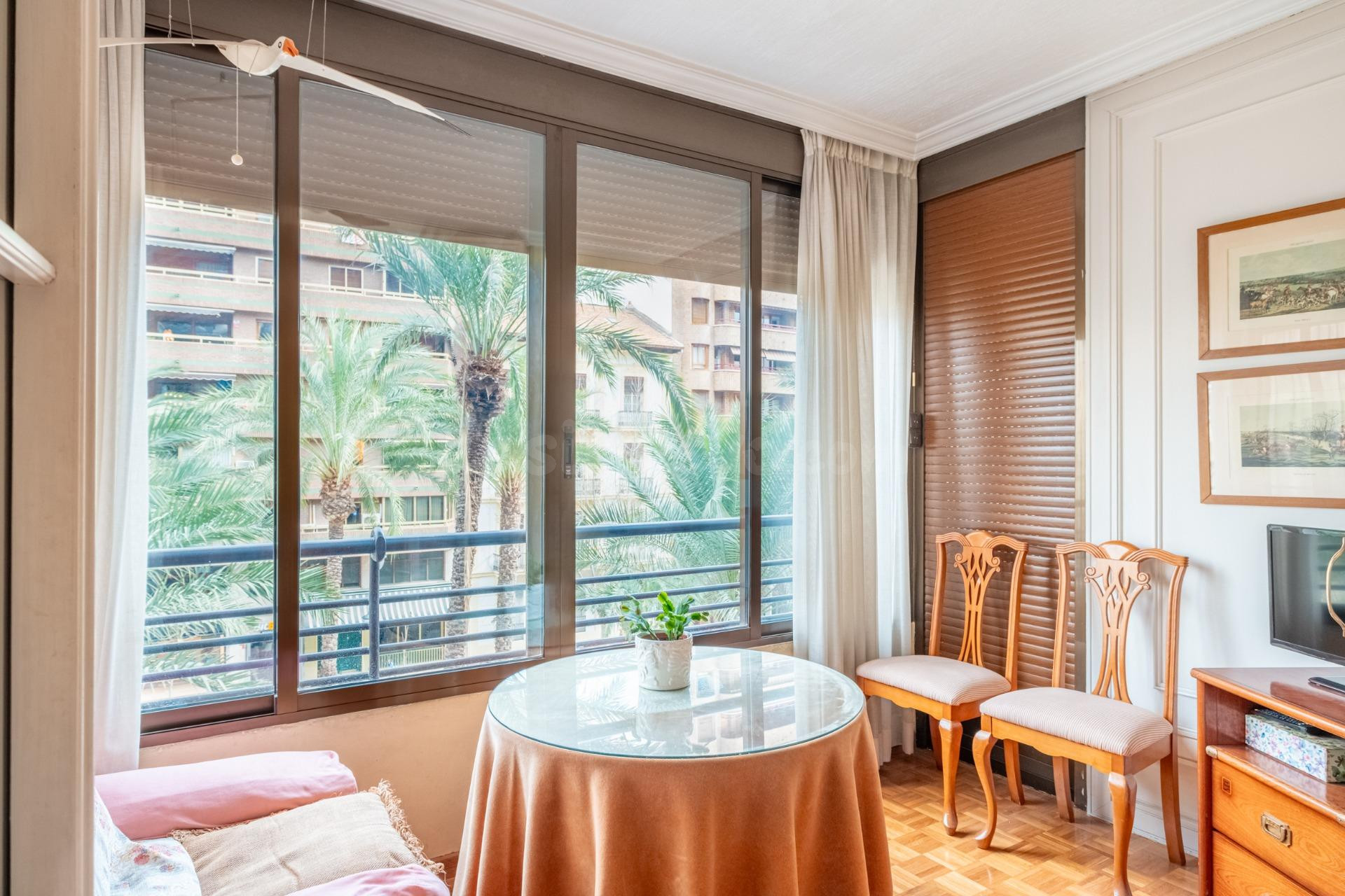 Exclusiva vivienda en pleno centro de Alicante - foto 2