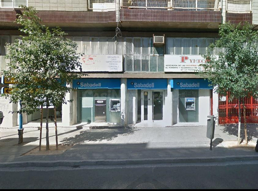 Local comercial en venta en Av. Novelda – Alicante