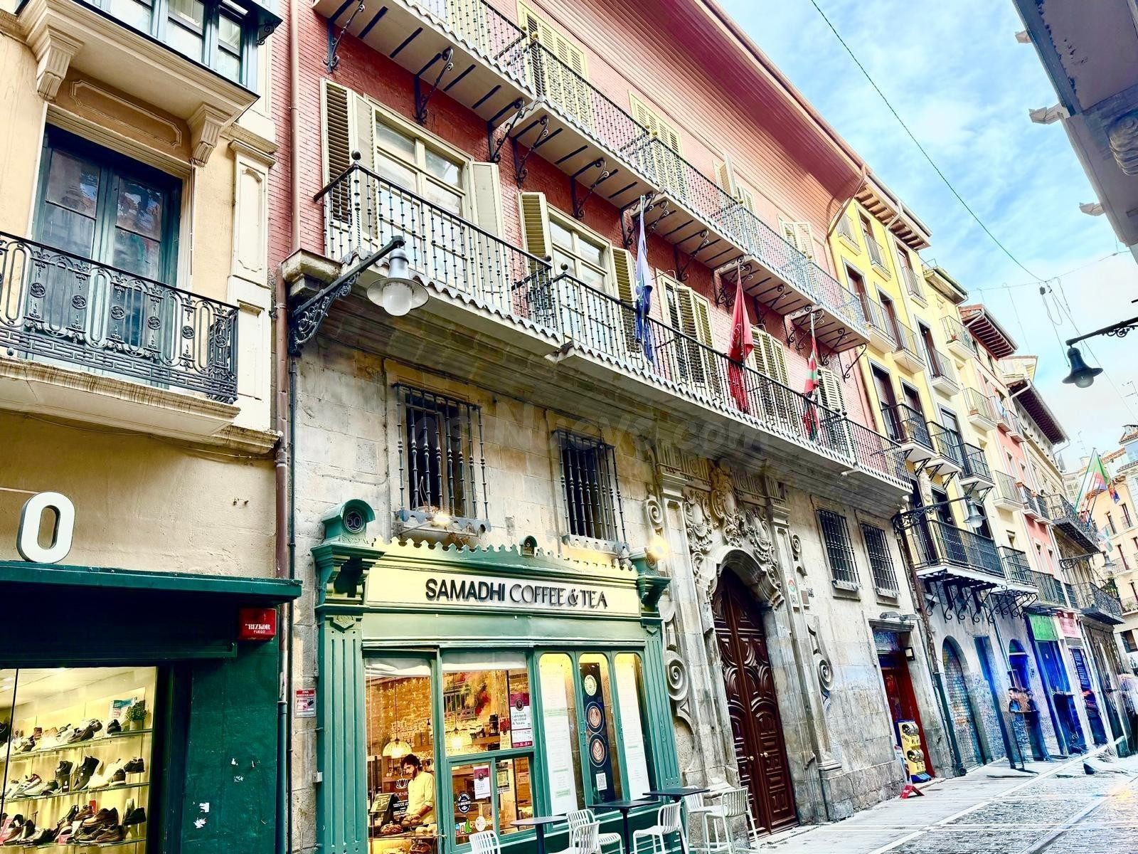 Local venta en Casco Antiguo de Pamplona - foto 3