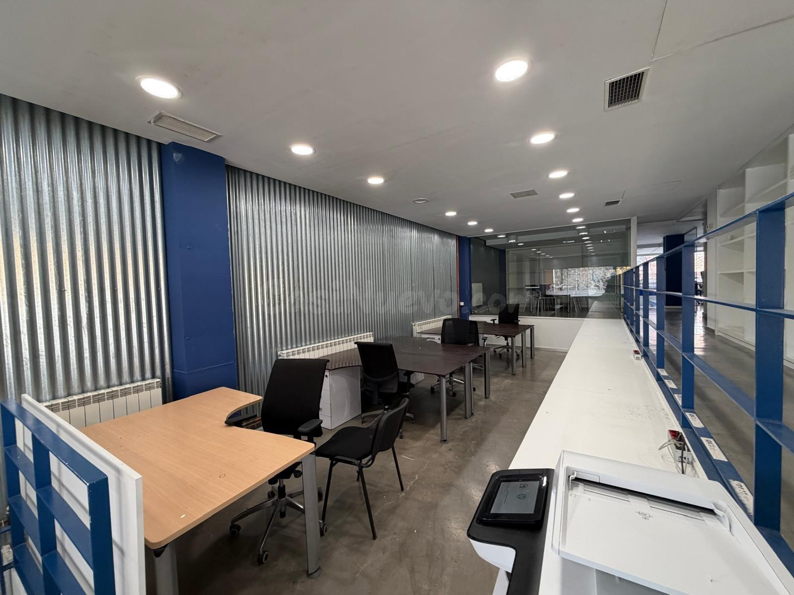Norte Sur alquila local comercial en la Rochapea con fachada