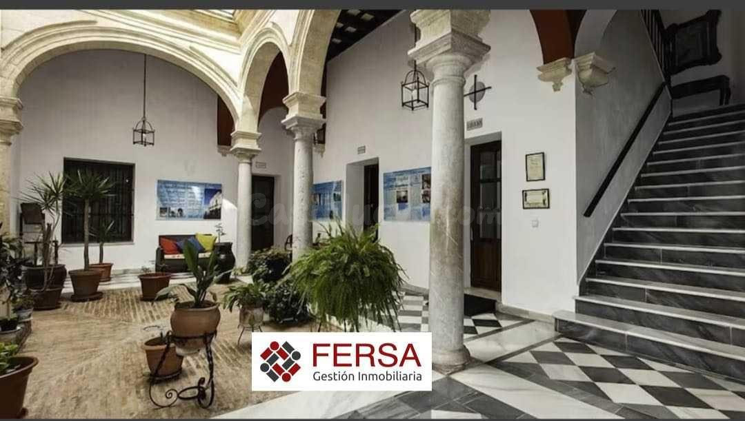 Oportunidad Única: Venta de Hotel Boutique en Casa Palacio del S. XVII – Ribera del Río, El Puerto - foto 2