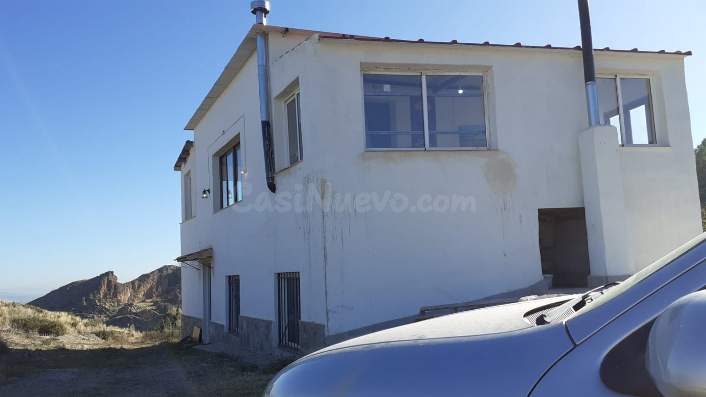 CASA DE CUATRO habitaciones Y TIERRAS EN BAYARQUE ( ALMERÍA  - foto 2