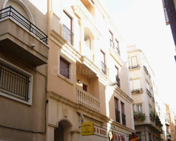 Magnífica vivienda de amplias dimensiones situada en Elche - foto 3