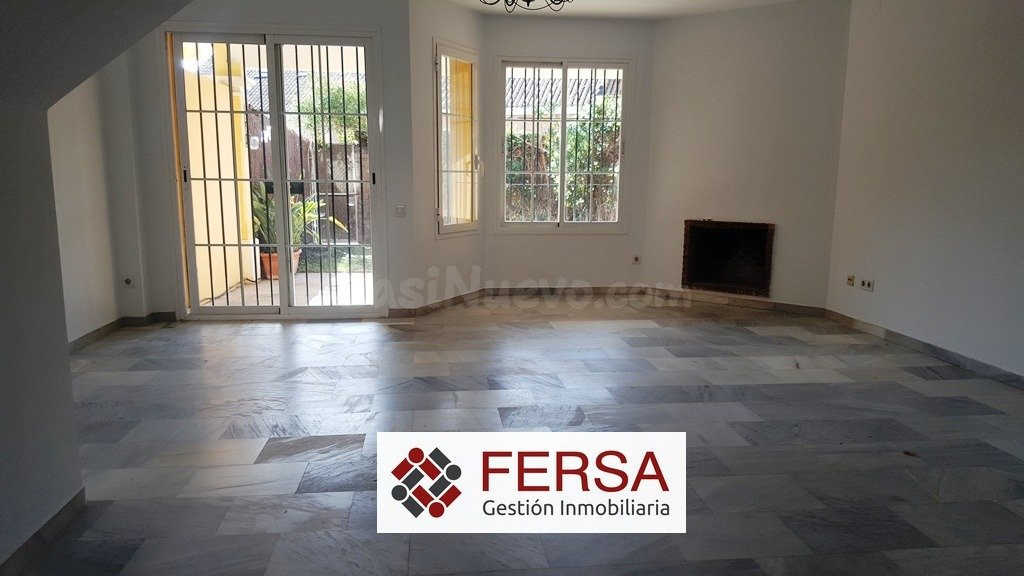 UNIFAMILIAR EN LAS REDES CON PISCINA COMUNITARIA - foto 5