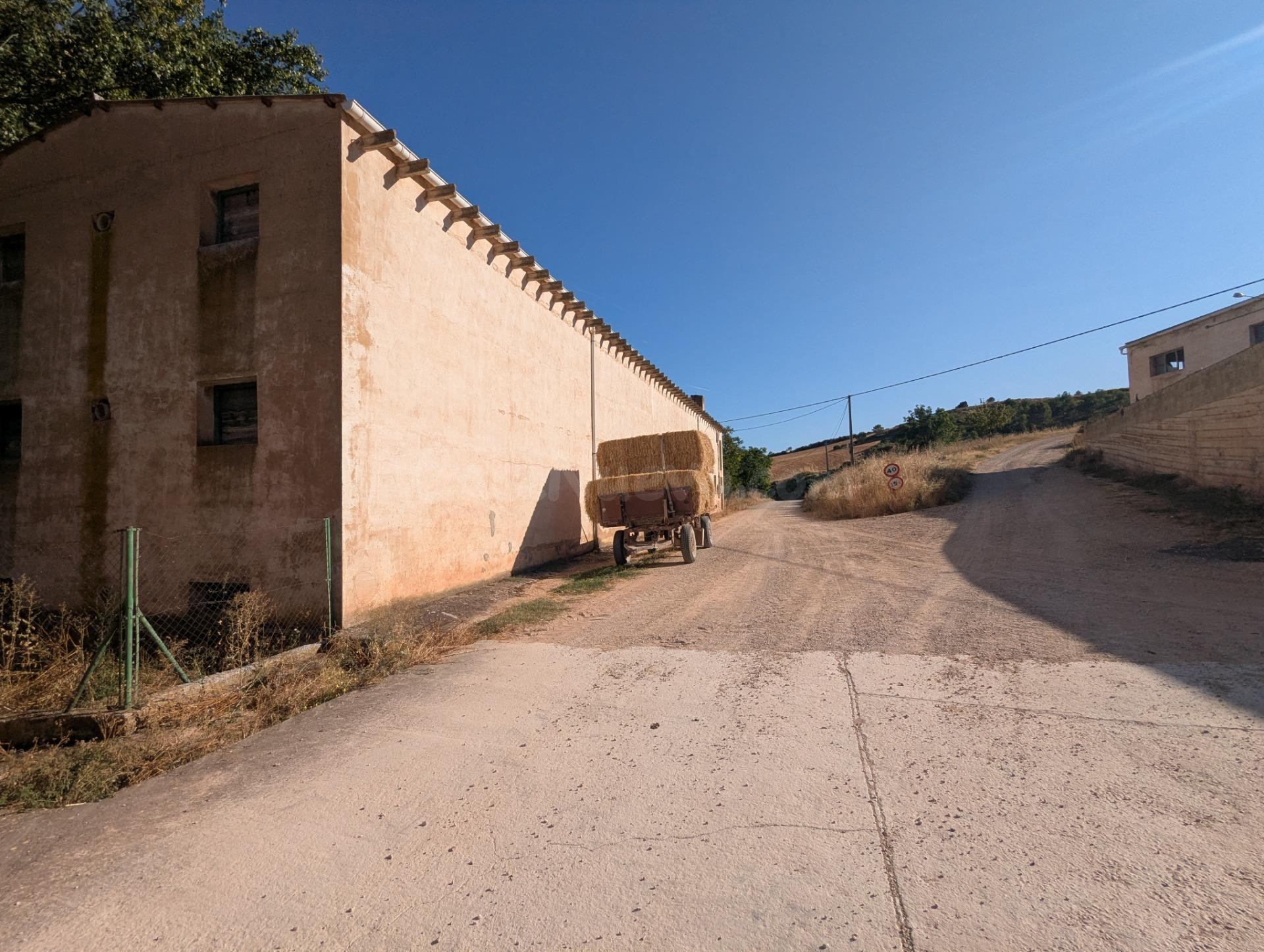 Venta de nave en Mues