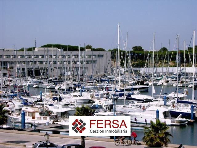 ALQUILER VERANO -FERSA INMOBILIARIA COMERCIALIZA EN EXCLUSIVA ATICO FRONTAL AL MAR EN PUERTO SHERRY - foto 4