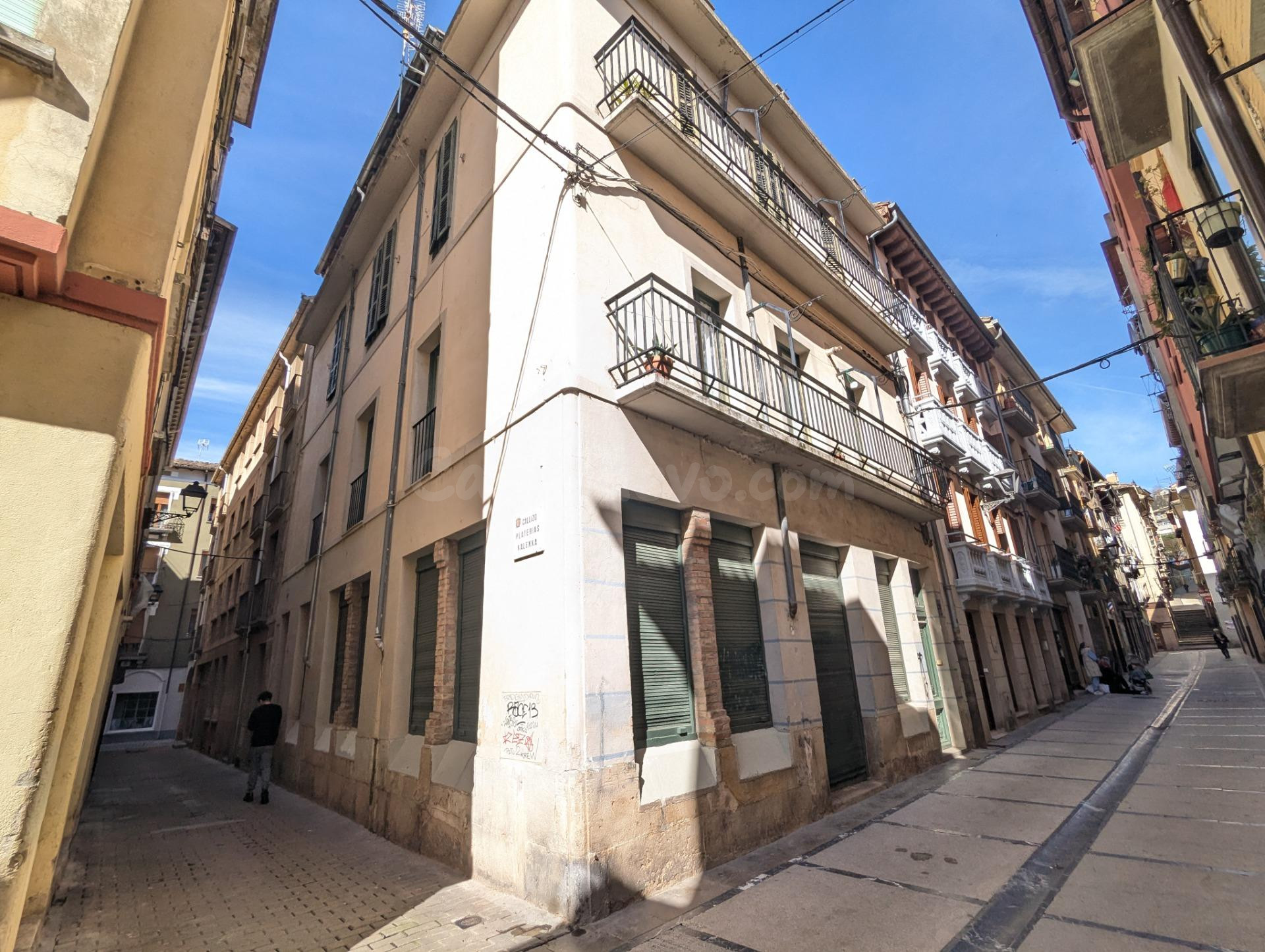 Venta de un edificio en el centro de Estella.