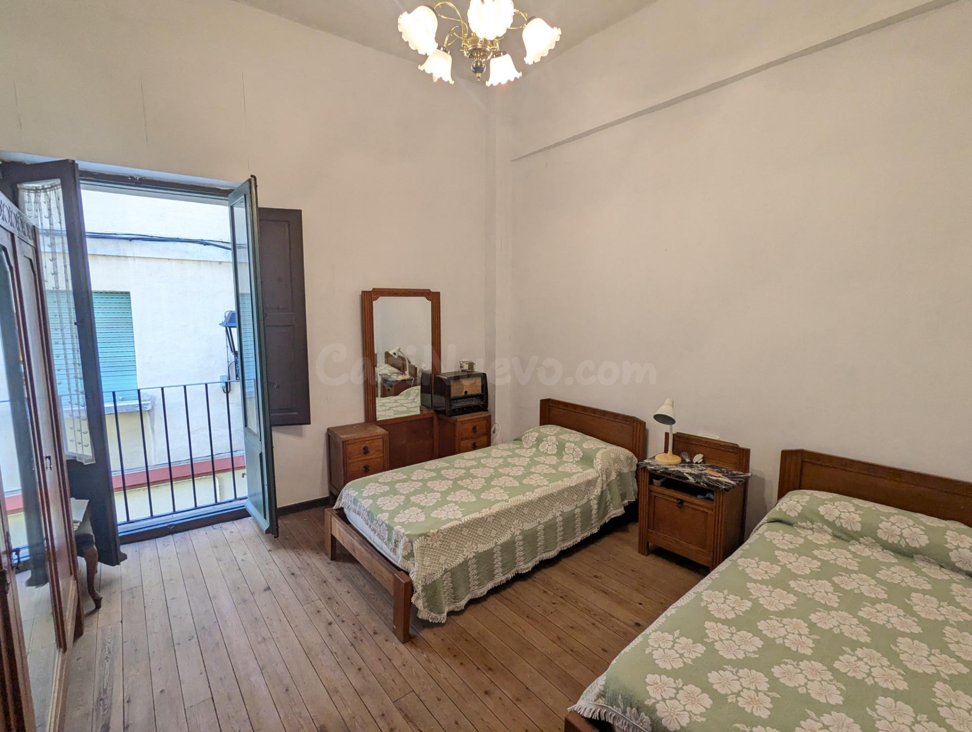 Venta de un edificio en el centro de Estella. - foto 4