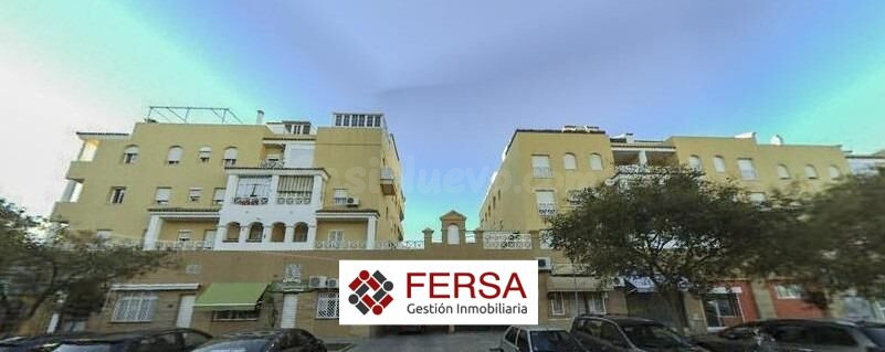 ESTUPENDO LOCAL CERCANO A LA AVENIDA DE LA LIBERTAD