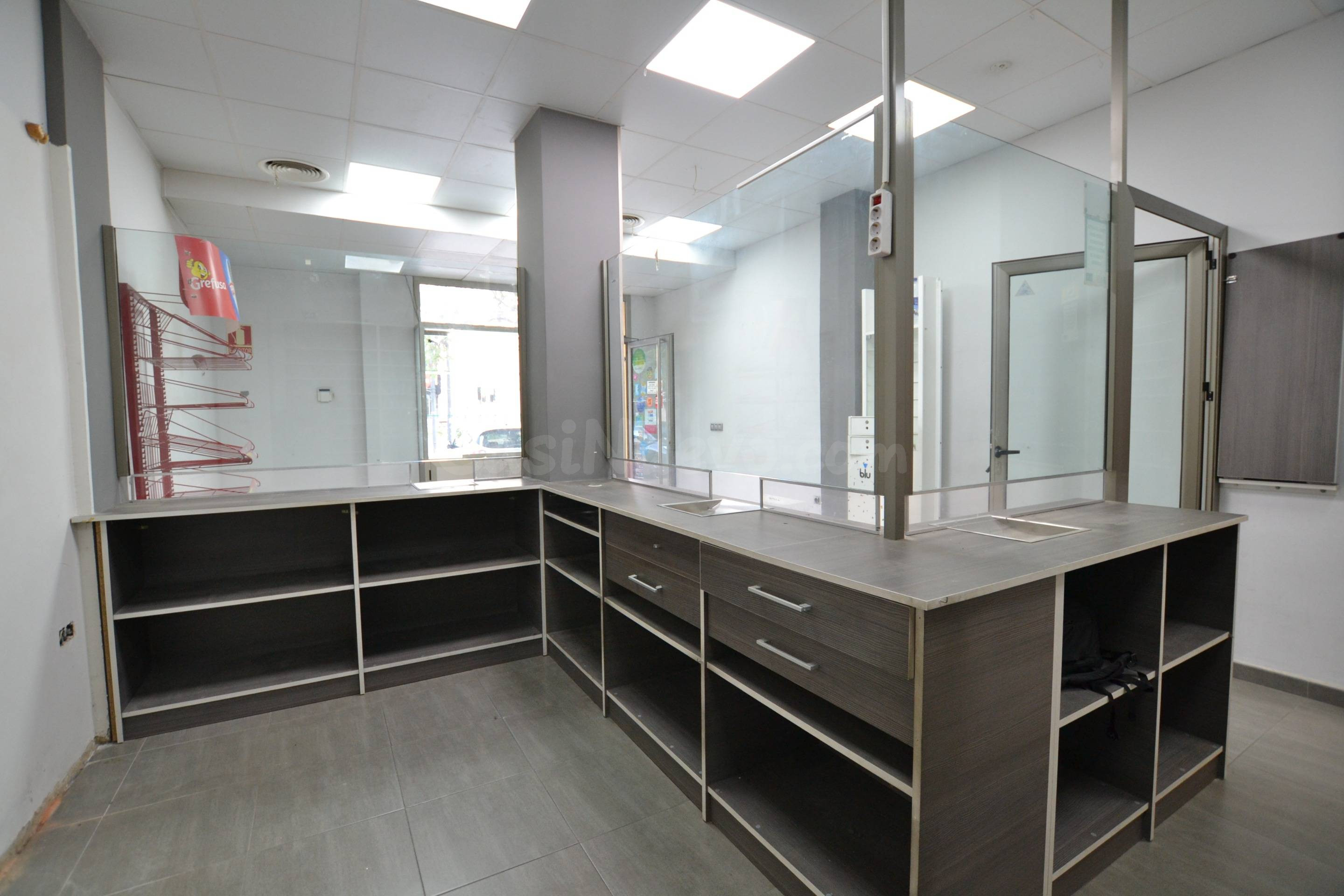 Local comercial 3 habitaciones 80m² en venta - L´Amistat - A - foto 4
