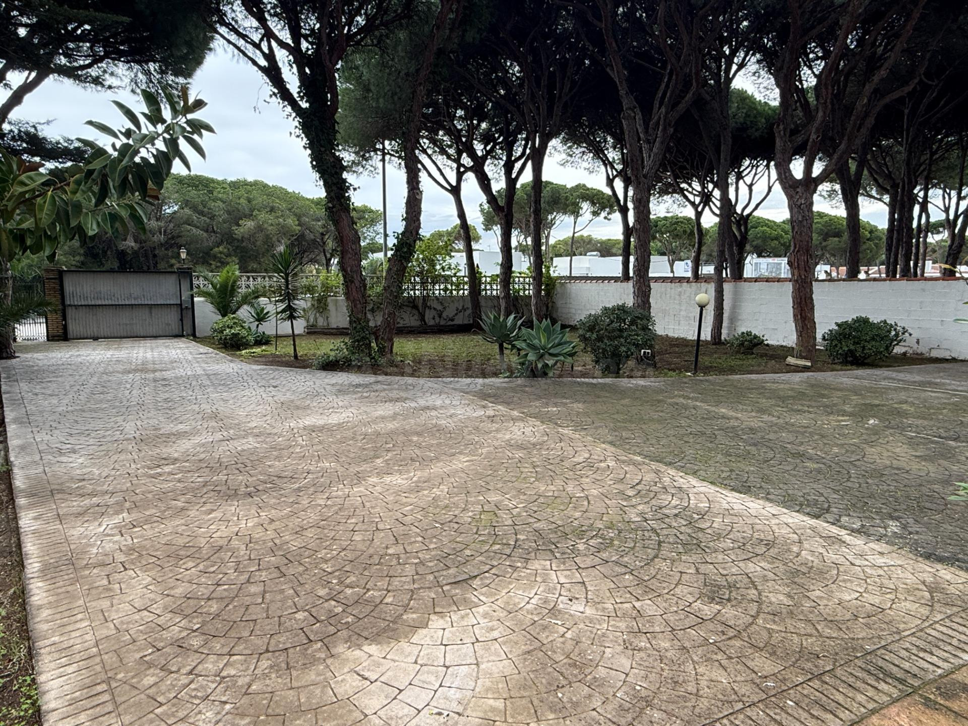 Chalet en Playa de la Barrosa a 700m del mar - foto 4
