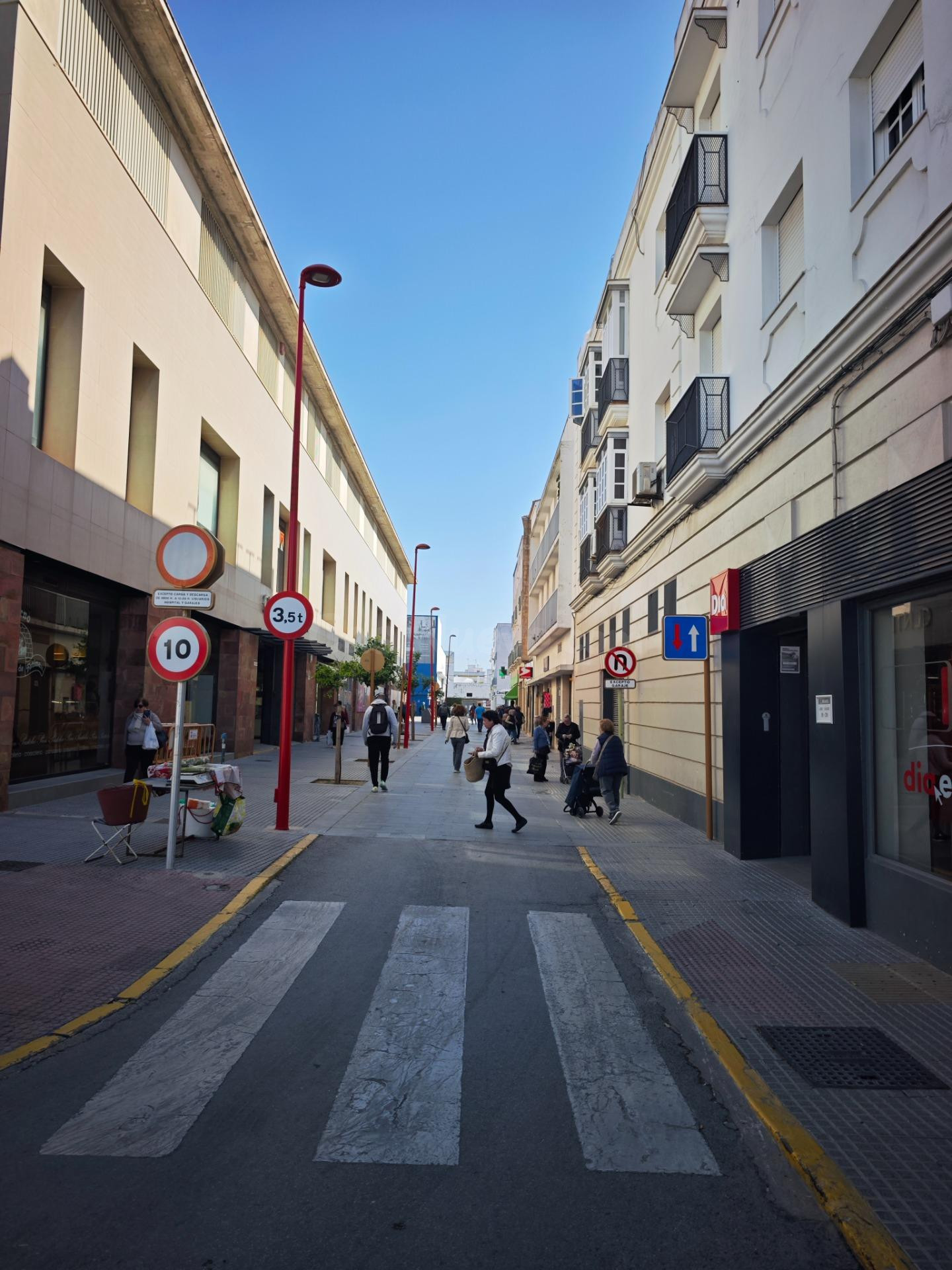 Piso de tres dormitorios junto al Mercado de Abastos. - foto 4
