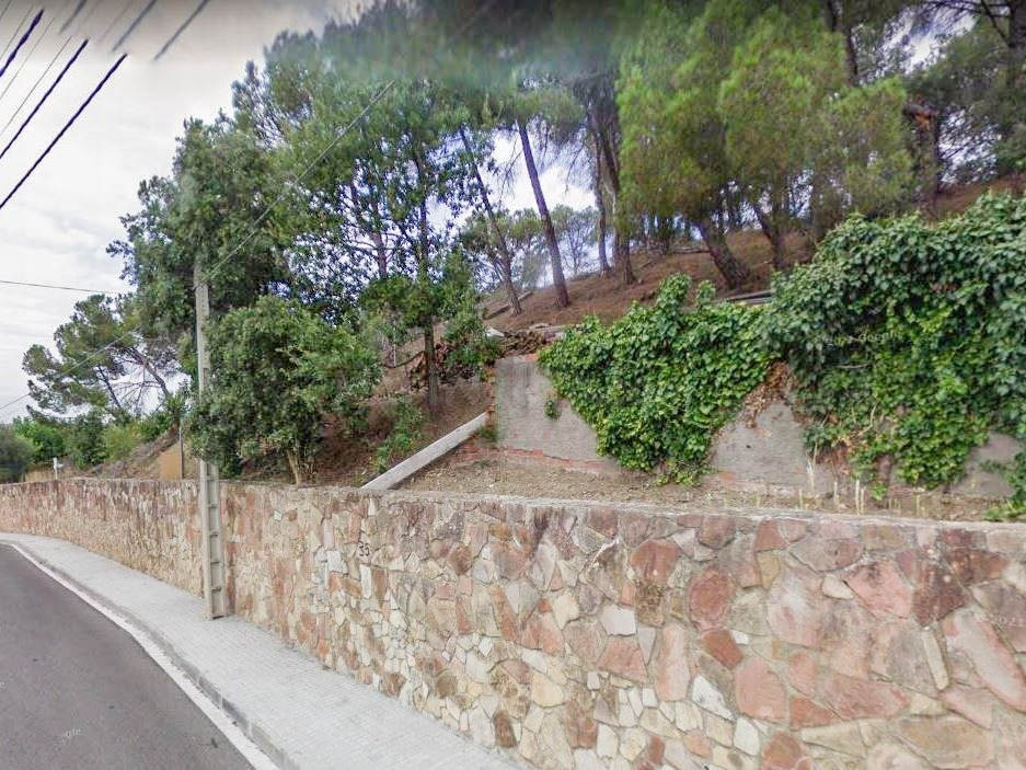 TERRENO EN VALLBONICA A 45' DE BARCELONA