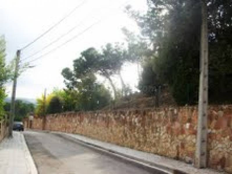 TERRENO EN VALLBONICA 539 MTRO2 A 45' DE BARCELONA