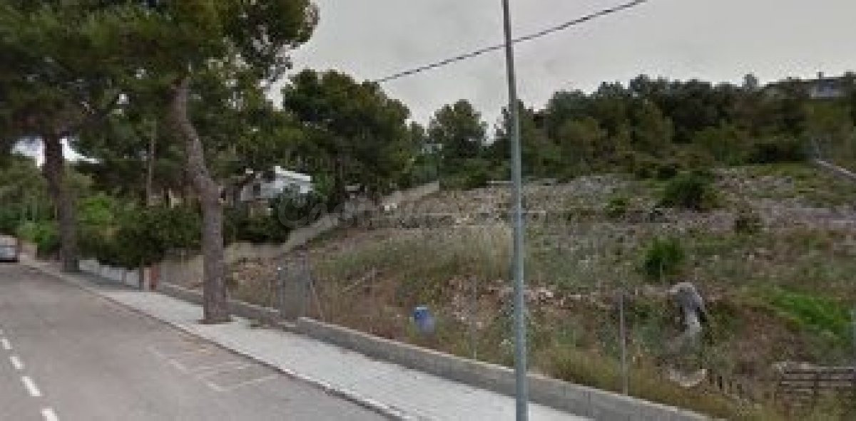 Parcela de 800 m2 en venta Los jardines de Cunit