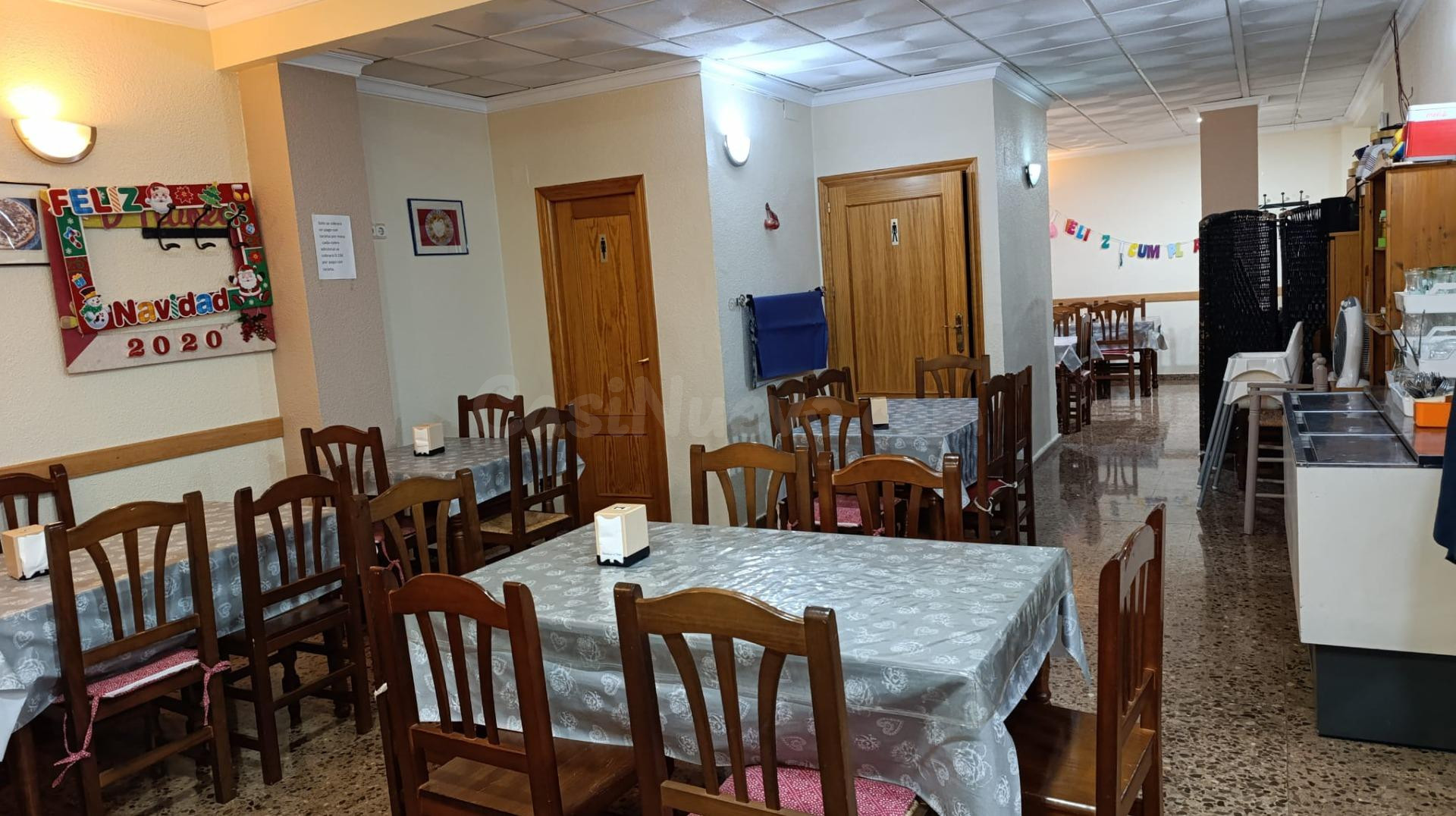 VENTA Y TRASPASO DE NEGOCIO CONSOLIDADO EN ZONA AVDA. CORTES - foto 3
