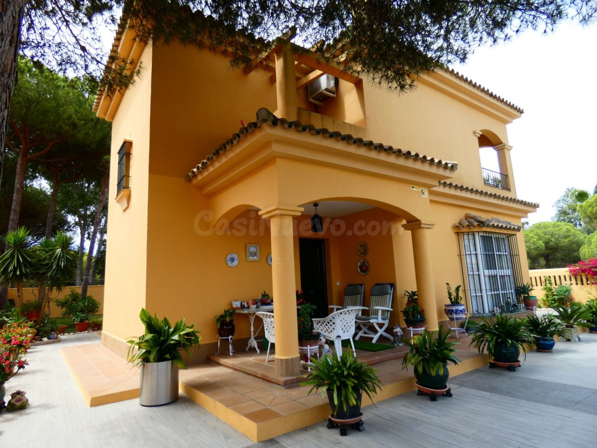 Precioso chalet en un entorno único, una de las mejores zona - foto 4