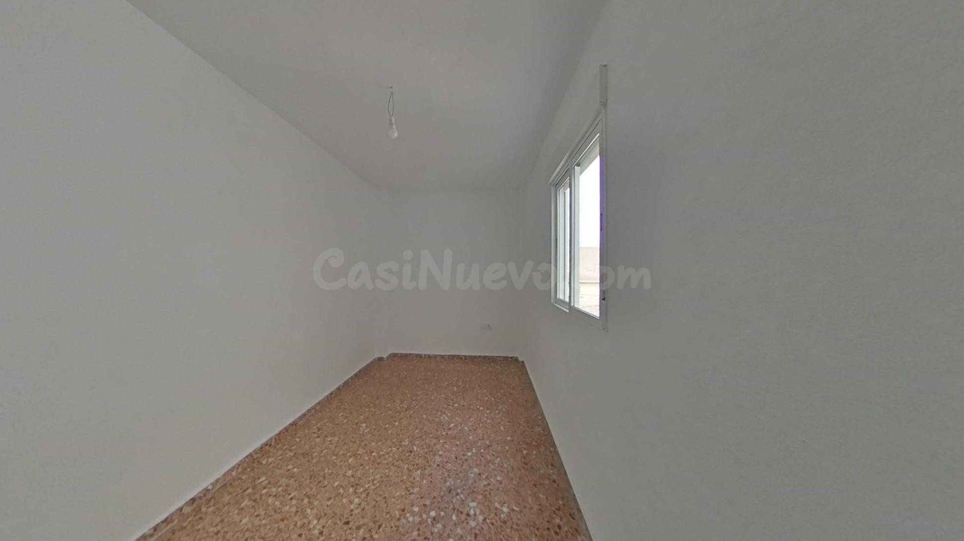 Amplio Piso en el Corazón de San Vicente del Raspeig por solo €190,000 - foto 3